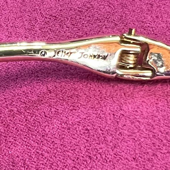 Butterfly necklace. Very pretty - Picture 5 of 5